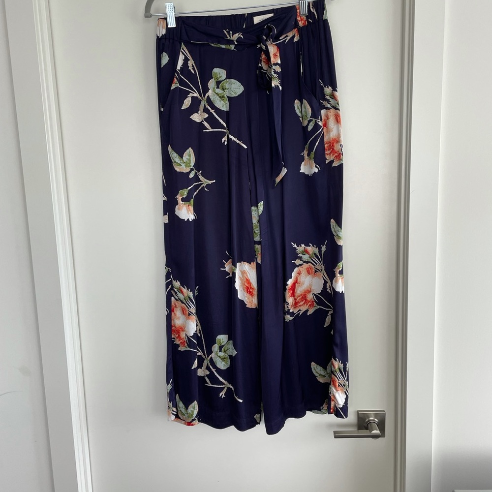 Wilfred faun floral cropped pants